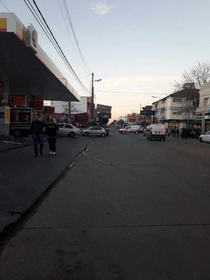 Danny Ap - Amplio Y Comodo - 18 Min Aeropuerto - Zona De Restos - Parking Apartment *